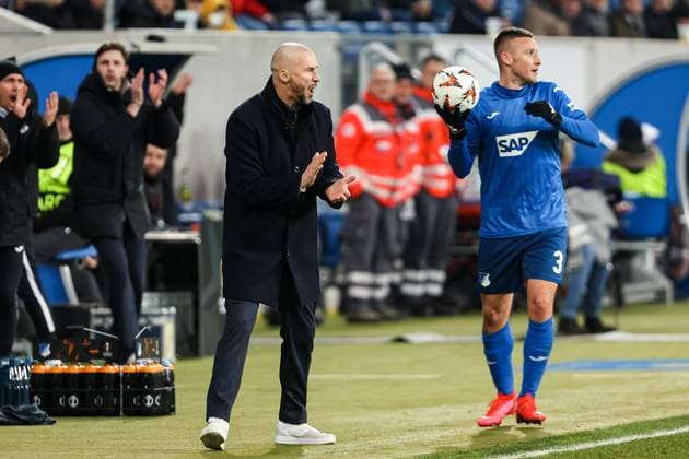 Christian Ilzer (TSG 1899 Hoffenheim, Cheftrainer) an der Seitenlinie GER, TSG 1899 Hoffenheim vs Tottenham Hotspur, Fussball, UEFA Europa League, 7. Spieltag, Saison 2024 2025, 23.01.2025 DFL REGULATIONS PROHIBIT ANY USE OF PHOTOGRAPHS AS IMAGE SEQUENCES AND OR QUASI-VIDEO GER, TSG 1899 Hoffenheim vs Tottenham Hotspur, Fussball, UEFA Europa League, 7. Spieltag, Saison 2024 2025, 23.01.2025 Sinsheim Copyright: xEibner-Pressefoto RogerxBuerkex EP_RBE