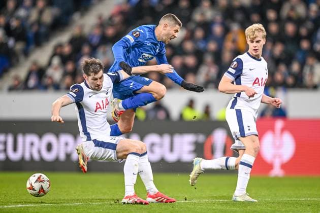 Ben Davies (Tottenham Hotspur) und Andrej Kramaric (TSG 1899 Hoffenheim) battle for the ball during the UEFA Europa League 2024 25 League Phase MD7 match between TSG 1899 Hoffenheim v Tottenham Hotspur at PreZero Arena on January 23, 2025 in Hoffenheim, Germany. (Photo by Harry Langer DeFodi Images) Defodi-541_TSGTOT20250123_71