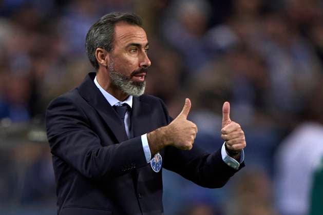 FC Porto v Olympiacos El Pireo - UEFA Europa League 2024 25 League Phase MD7 Jose Ferreirinha Tavares, Head Coach of FC Porto, reacts during the UEFA Europa League match between FC Porto and Olympiacos El Pireo at Estadio Do Dragao in Porto, Portugal, on January 23, 2025. Porto, Portugal Portugal  Copyright: xJosexManuelxAlvarezxReyx originalFilename:alvarezrey-notitle250123_np6j3.jpg