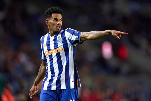 FC Porto v Olympiacos El Pireo - UEFA Europa League 2024 25 League Phase MD7 Wenderson Rodrigues do Nascimento Galeno of FC Porto reacts during the UEFA Europa League match between FC Porto and Olympiacos El Pireo at Estadio Do Dragao in Porto, Portugal, on January 23, 2025. Porto, Portugal Portugal  Copyright: xJosexManuelxAlvarezxReyx originalFilename:alvarezrey-notitle250123_np6MT.jpg