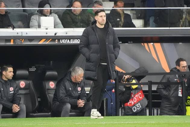 Jan Fießer als Trainer für den gesperrten Trainer Dino Toppmöller (Eintracht Frankfurt) - Frankfurt 23.01.2025: Eintracht Frankfurt vs. Ferencvaros Budapest, Deutsche Bank Park, Europa League, 7. Spieltag