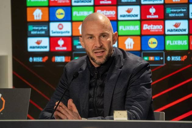 23.01.2025, xhfmx, Fussball UEFA Europa League, TSG 1899 Hoffenheim - Tottenham Hotspur emspor, Christian Ilzer (Trainer TSG 1899 Hoffenheim) stellt sich nach dem Spiel gegen Tottenham den fragen der Presse. (DFL DFB REGULATIONS PROHIBIT ANY USE OF PHOTOGRAPHS as IMAGE SEQUENCES and or QUASI-VIDEO) Sinsheim