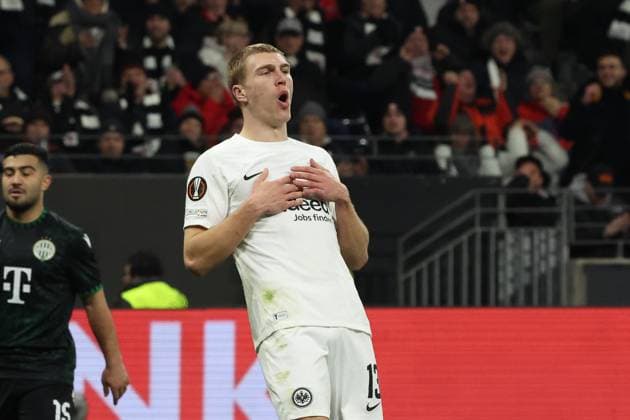 enttaeuschung bei Rasmus Kristensen 13 (Eintracht Frankfurt) ueber die vergebene Chance, Eintracht Frankfurt vs. Ferencvaros TC, Fussball, Europa League, 7. Spieltag, 23.01.2025 Frankfurt am Main Hessen Deutschland