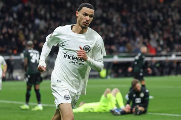 Eintracht Frankfurt - Ferencvaros Budapest, UEFA Europa League Hugo Ekitike (Eintracht Frankfurt, 11) jubelt nach dem Tor zum 2:0. Spiel der Ligaphase der UEFA Europa League zwischen Eintracht Frankfurt und Ferencvaros Budapest am 23. Januar 2025 im Deutsche Bank Park in Frankfurt am Main., Frankfurt am Main Hessen Deutschland Deutsche Bank Park