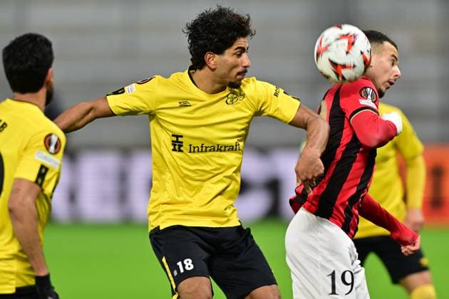 BORAS, SVERIGE 20250123 Elfsborgs Ahmed Qasem och Nice s Badredine Bouanani i kamp om bollen under torsdagens grundseriematch i Uefa Europa League i fotboll mellan IF Elfsborg och OGC Nice pa Boras arena. BORAS SVERIGE x9200x