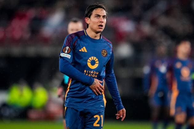 ALKMAAR, NETHERLANDS - JANUARY 23: Paulo Dybala of AS Roma looks on during the UEFA Europa League 2024 25 League Phase MD7 match between AZ and AS Roma at AZ Stadion on January 23, 2025 in Alkmaar, Netherlands. (Photo by Rene Nijhuis) SPO  Copyright: xRenexNijhuis