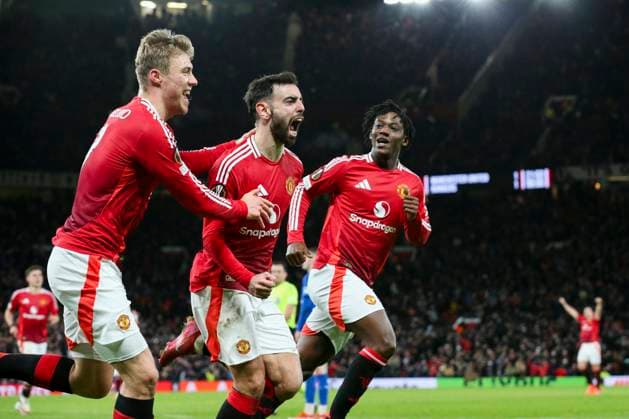 Manchester United, ManU FC v Glasgow Rangers FC Manchester United midfielder Bruno Fernandes (8) scores a GOAL 2-1 and celebrates Manchester United forward Rasmus Hojlund (9) Hojlund Manchester United midfielder Kobbie Mainoo (37) during the Manchester United FC v Glasgow Rangers FC UEFA Europa League Round 1 match at Old Trafford, Manchester, England, United Kingdom on 23 January 2025 Credit: Phil Duncan Every Second Media Editorial use only. All images are copyright Every Second Media Limited. No images may be reproduced without prior permission. Copyright: xIMAGO EveryxSecondxMediax ESM-1295-0037
