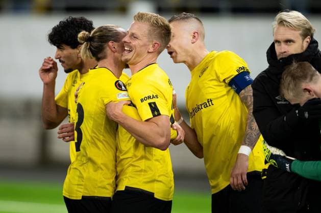 250123 Niklas Hult and Per Frick of Elfsborg celebrate after the Europa League football match between Elfsborg and Nice on January 23, 2025 in Boras. Photo: Jörgen Jarnberger BILDBYRAN COP 112 JJ0433 fotboll football soccer fotball uefa europa league europa league elfsborg nice bbeng celebrate Copyright: JÖRGENxJARNBERGER BB250123JJ081