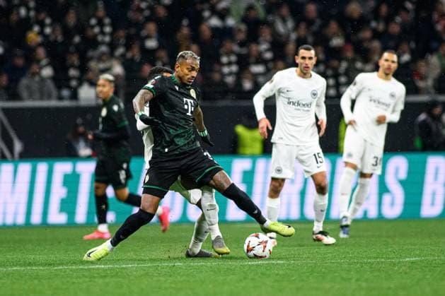 FRANKFURT, GERMANY - 23 JANUARY, 2025: Raul Gustavo, Ansgar Knauff - The UEFA Europa League football match between SG Eintracht Frankfurt and Ferencvarosi TC at Frankfurt Stadion.  Copyright: xVitaliixKliuievx