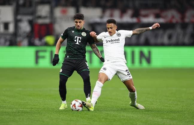 23.01.2025, Fussball UEFA Europa League, Eintracht Frankfurt - Ferencvarosi TC, emonline, emspor, v.l., Kady Borges (Ferencvarosi TC Budapest), Tuta Lucas Silva Melo (Eintracht Frankfurt) DFL DFB REGULATIONS PROHIBIT ANY USE OF PHOTOGRAPHS AS IMAGE SEQUENCES AND OR QUASI-VIDEO. xdcx Copyright: HMBxMedia Claus