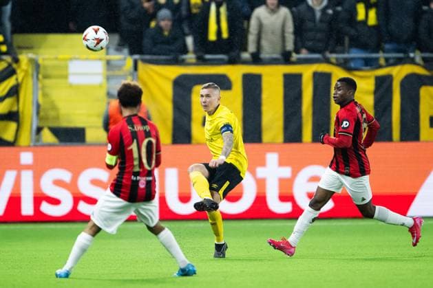 250123 Sebastian Holmen of Elfsborg and Youssoufa Moukoko of Nice during the Europa League football match between Elfsborg and Nice on January 23, 2025 in Boras. Photo: Jörgen Jarnberger BILDBYRAN COP 112 JJ0433 fotboll football soccer fotball uefa europa league europa league elfsborg nice bbeng Copyright: JÖRGENxJARNBERGER BB250123JJ116