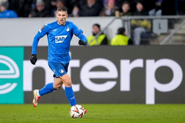 Andrej Kramaric (Hoffenheim, 27), am Ball, Freisteller, Ganzkörper, Einzelbild, Einzelfoto, Aktion, Action, 23.01.2025, Sinsheim (Deutschland), Fussball, UEFA Europa League, Gruppenphase, TSG 1899 Hoffenheim - Tottenham Hotspur, DFB DFL REGULATIONS PROHIBIT ANY USE OF PHOTOGRAPHS AS IMAGE SEQUENCES AND OR QUASI-VIDEO.