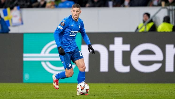 Andrej Kramaric (Hoffenheim, 27), am Ball, Freisteller, Ganzkörper, Einzelbild, Einzelfoto, Aktion, Action, 23.01.2025, Sinsheim (Deutschland), Fussball, UEFA Europa League, Gruppenphase, TSG 1899 Hoffenheim - Tottenham Hotspur, DFB DFL REGULATIONS PROHIBIT ANY USE OF PHOTOGRAPHS AS IMAGE SEQUENCES AND OR QUASI-VIDEO.