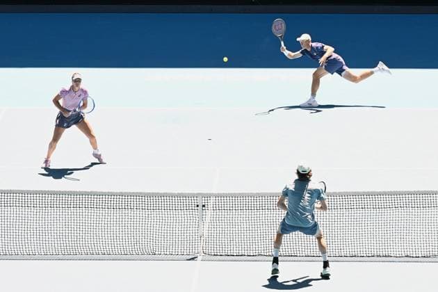 TENNIS AUSTRALIAN OPEN, Olivia Gadecki and John Peers of Australia during their mixed doubles final match against Kimberly Birrell and John-Patrick Smith of Australia during the 2025 Australian Open at Melbourne Park in Melbourne, Friday, January 24, 2025. ( NO ARCHIVING, EDITORIAL USE ONLY, NO USE IN BOOKS WITHOUT CONSENT MELBOURNE VICTORIA AUSTRALIA  Copyright: xJAMESxROSSx 20250124177787066660