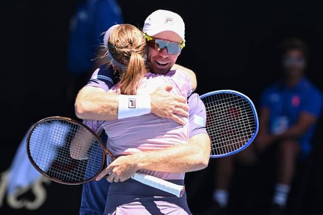 TENNIS AUSTRALIAN OPEN, Olivia Gadecki and John Peers of Australia react during their mixed doubles final match against Kimberly Birrell and John-Patrick Smith of Australia during the 2025 Australian Open at Melbourne Park in Melbourne, Friday, January 24, 2025. ( NO ARCHIVING, EDITORIAL USE ONLY, NO USE IN BOOKS WITHOUT CONSENT MELBOURNE VICTORIA AUSTRALIA  Copyright: xJAMESxROSSx 20250124198225132378