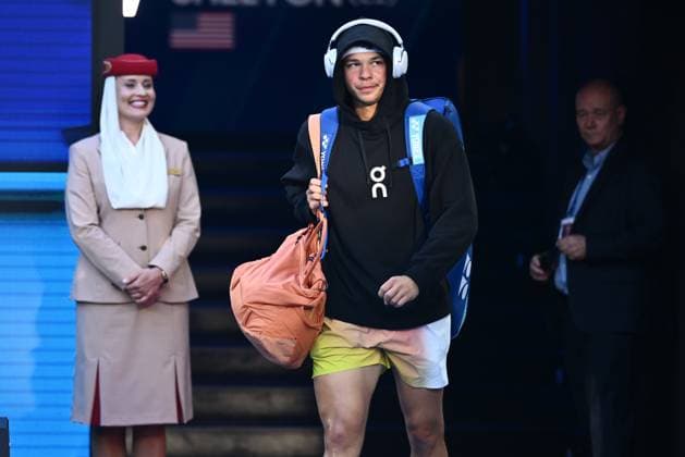 TENNIS AUSTRALIAN OPEN, American tennis player Ben Shelton arrives for the Men s Singles Semifinals match against Ben Shelton on day 13 of the 2025 Australian Open at Rod Laver Arena in Melbourne, Friday, January 24th, 2025. ( NO ARCHIVING, EDITORIAL USE ONLY, NO USE IN BOOKS WITHOUT CONSENT MELBOURNE VICTORIA AUSTRALIA  Copyright: xJOELxCARRETTx 20250124127471227983