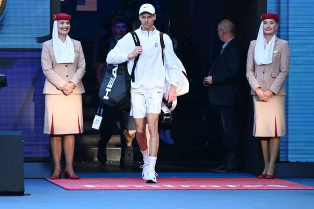 TENNIS AUSTRALIAN OPEN, Italian tennis player Jannik Sinner arrives for the Men s Singles Semifinals match against Ben Shelton on day 13 of the 2025 Australian Open at Rod Laver Arena in Melbourne, Friday, January 24th, 2025. ( NO ARCHIVING, EDITORIAL USE ONLY, NO USE IN BOOKS WITHOUT CONSENT MELBOURNE VICTORIA AUSTRALIA  Copyright: xJOELxCARRETTx 20250124187426446010