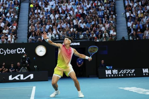 Ben Shelton during the Semi-final match against Sinner in the Rod Laver Arena Australian Open, Day Thirteen, Tennis, Melbourne Park, Melbourne, Australia - 24 Jan 2025  Copyright: xEllaxLing Shutterstockx 15108785ce