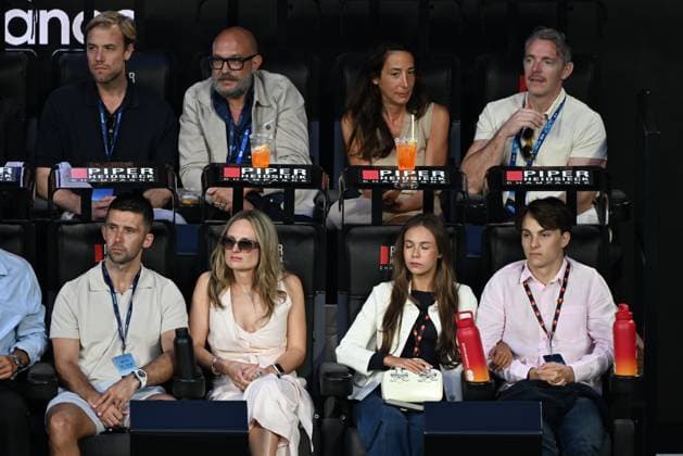 TENNIS AUSTRALIAN OPEN, Australian motorsports racing driver Oscar Piastri (bottom right) watches the Men s Singles Semifinals match between Italian tennis player Jannik Sinner and American tennis player Ben Shelton on day 13 of the 2025 Australian Open at Rod Laver Arena in Melbourne, Friday, January 24th, 2025. ( NO ARCHIVING, EDITORIAL USE ONLY, NO USE IN BOOKS WITHOUT CONSENT MELBOURNE VICTORIA AUSTRALIA  Copyright: xJAMESxROSSx 20250124194330014459