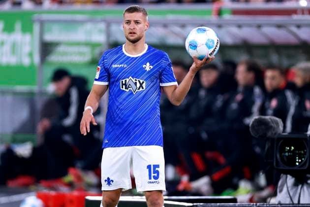 NUERNBERGER Fabian Team SV Darmstadt 98 DFL 2. Bundesliga Saison 2024 - 2025 Spiel Fortuna Duesseldorf - SV Darmstadt 98 2 : 2 am 17.01.2025 in Duesseldorf DFL REGULATIONS PROHIBIT ANY USE OF PHOTOGRAPHS as IMAGE SEQUENCES and or QUASI-VIDEO *** NUERNBERGER Fabian Team SV Darmstadt 98 DFL 2 Bundesliga Season 2024 2025 Match Fortuna Duesseldorf SV Darmstadt 98 2 2 on 17 01 2025 in Duesseldorf DFL REGULATIONS PROHIBIT ANY USE OF PHOTOGRAPHS as IMAGE SEQUENCES and or QUASI VIDEO Copyright: xLacixPerenyix