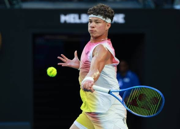 Ben Shelton, Australian Open 2025, Melbourne Park, Melbourne, Victoria, Australia. Copyright: xJuergenxHasenkopfx