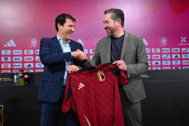 Sport Themen der Woche KW04 Sport Bilder des Tages Fußball, Nationalteam Belgien, Vorstellung von Rudia Garcia als neuer Trainer Rudi Garcia New Head Coach Red Devils TUBIZE, BELGIUM - JANUARY 24 : Vincent Mannaert, Sports Director Urbsfa and Rudi Garcia pictured during his official presentation as new head coach of the Belgian Red Devils on January 24, 2025 in Tubize, Belgium, 24 01 2025 Tubize Belgium  Copyright: xVincentxKalutx