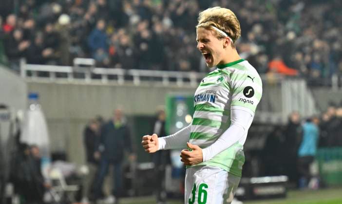 24.01.2025 - Fussball - Saison 2024 2025 - 2. Fussball - Bundesliga - 19. Spieltag: SpVgg Greuther Fürth ( Kleeblatt ) - 1. FC Kaiserslautern Lautern FCK ( Rote Teufel ) - Sportfoto Zink - xwoxzix - DFL regulations prohibit any use of photographs as image sequences and or quasi-video - only for editorial use - Torjubel Jubel Freude nach Treffer Tor Torschuß zum 1:0 durch Philipp Müller (36, SpVgg Greuther Fürth ) -