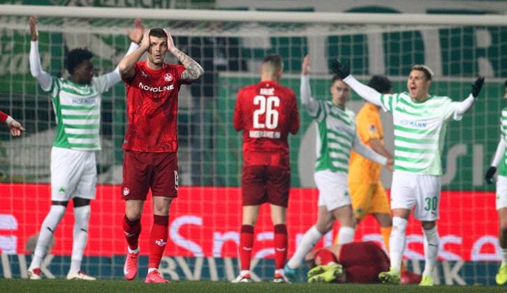 Wekesser , 2.Bundesliga , SpVgg Greuther Fürth-1. FC Kaiserslautern , Fußball , in den Sportpark Ronhof Thomas Sommer Stadion , Fürth , Bayern , Deutschland . Januar 24, 2025 . Photo by: Davide Elias Ipa Photo Pressefoto DENL Copyright: xDavidexEliasx