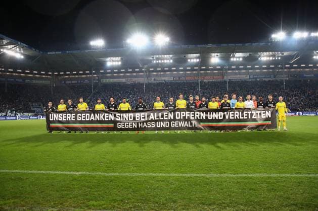 24.01.2025, xgox, Fussball 2. Bundesliga, 1. FC Magdeburg - Eintracht Braunschweig emspor, v.l. Spruchband Banner, Gedenken an den Anschlag auf den Weihnachtsmarkt in Magdeburg am 20.12.2024 (DFL DFB REGULATIONS PROHIBIT ANY USE OF PHOTOGRAPHS as IMAGE SEQUENCES and or QUASI-VIDEO) Magdeburg