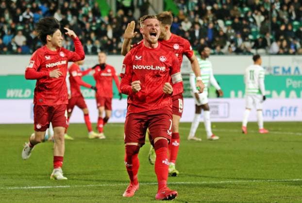 24.01.2025, xmohx, Fussball 2.Bundesliga, Spvgg Greuther Fuerth - 1.FC Kaiserslautern emspor, v.l. Marlon Ritter (Kaiserslautern) bejubelt das 1-1 (DFL DFB REGULATIONS PROHIBIT ANY USE OF PHOTOGRAPHS as IMAGE SEQUENCES and or QUASI-VIDEO) Fuerth