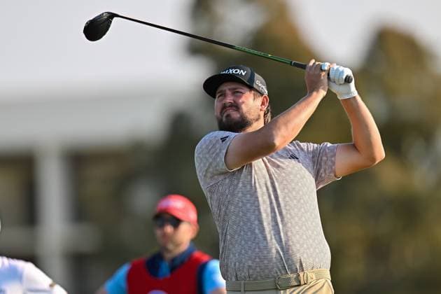 January 24, 2025: Andrew Novak tees off on the 18th hole during the third round of the Farmers Insurance Open on Torrey Pines South Course in San Diego, California. CSM San Diego USA - ZUMAc04_ 20250124_zma_c04_094 Copyright: xJustinxFinex