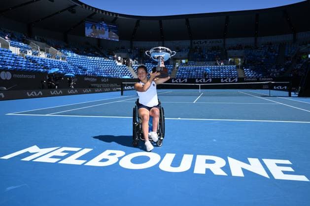 TENNIS AUSTRALIAN OPEN, Yui Kamiji of Japan with the winners trophy following her Women?s Wheelchair Singles final win against Aniek Van Koot of the Netherlands during the 2025 Australian Open at Melbourne Park in Melbourne, Saturday, January 25, 2025. ( NO ARCHIVING, EDITORIAL USE ONLY, NO USE IN BOOKS WITHOUT CONSENT MELBOURNE VICTORIA AUSTRALIA  Copyright: xJOELxCARRETTx 20250125181533255739