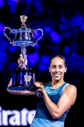 MELBOURNE, VIC - JANUARY 25: Madison Keys of the United States of America holds the the Daphne Akhurst Memorial Cup after winning the Women s Singles Finals of the 2025 Australian Open on January 25 2025, at Melbourne Park in Melbourne, Australia. (Photo by Jason Heidrich Icon Sportswire)MELBOURNE, VIC - JANUARY 25: TENNIS: JAN 25 Australian Open EDITORIAL USE ONLY Icon250125002