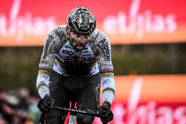 UCI Cyclocross World Cup Maasmechelen 2025 MAASMECHELEN, BELGIUM - JANUARY 25 : Van Der Poel Mathieu (NED) of Alpecin-Deceuninck during the 11th leg of the UCI Cyclocross World Cup Series 2024-2025 men elite race on January 25, 2025 in Maasmechelen, Belgium, 25 01 2025 Maasmechelen Belgium  Copyright: xVincentxKalutx