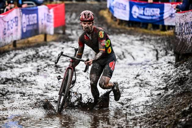 UCI Cyclocross World Cup Maasmechelen 2025 MAASMECHELEN, BELGIUM - JANUARY 25 : Iserbyt Eli (BEL) of Pauwels Sauzen - Cibel Clementines during the 11th leg of the UCI Cyclocross World Cup Series 2024-2025 men elite race on January 25, 2025 in Maasmechelen, Belgium, 25 01 2025 Maasmechelen Belgium  Copyright: xVincentxKalutx
