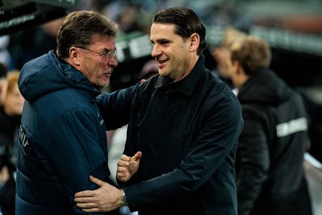 1. Fussball Bundesliga: Borussia Mönchengladbach - VfL Bochum; 25.01.2025 Dieter-Klaus Hecking (Trainer VfL Bochum) und Gerado Seoane (Trainer Borussia Mönchengladbach) begrüßen sich 1. Fussball Bundesliga, Borussia Mönchengladbach - VfL Bochum, Mönchengladbach, BORUSSIA-PARK am 25.01.2025 DFL REGULATIONS PROHIBIT ANY USE OF PHOTOGRAPHS AS IMAGE SEQUENCES AND OR QUASI-VIDEO. Copyright: xBEAUTIFULxSPORTS Wunderlx