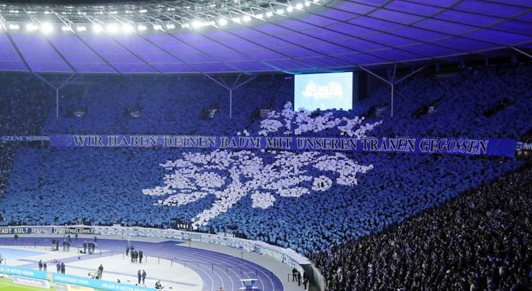 Choreografie der Herthafans: der Berliner Weg - wir haben Deine Baum mit unseren Tränen begossen Fußball Fussball DFL 2.Bundesliga Herren 19. Spieltag Saison 2024 2025 25.12.2024 Hertha BSC Berlin vs. Hamburger SV HSV DFL regulations prohibit any use of photographs as image sequences and or quasi-video