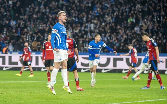 Fussball, Herren, Saison 2024 2025, 2. Bundesliga (19. Spieltag), Hertha BSC - Hamburger SV, Marten Winkler (Hertha BSC), Jubel nach Tor zum 2:2, 25.01. 2025,