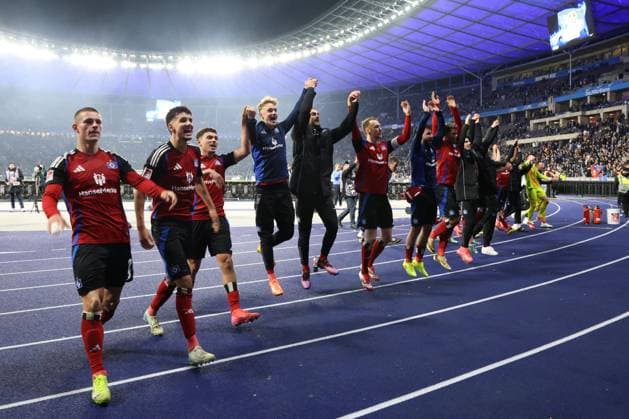 DEU, DFL, 2. FBL, Hertha BSC vs. Hambuerger SV, 25.01.2025, Berliner Olympiastadion, Berlin, DEU, DFL, 2. FBL, Hertha BSC vs. Hambuerger SV, im Bild Hamburger-Spieler DFL - regulations prohibit any use of Photographs as image sequences and or quasi-video Foto: Juergen Engler nordphoto GmbH