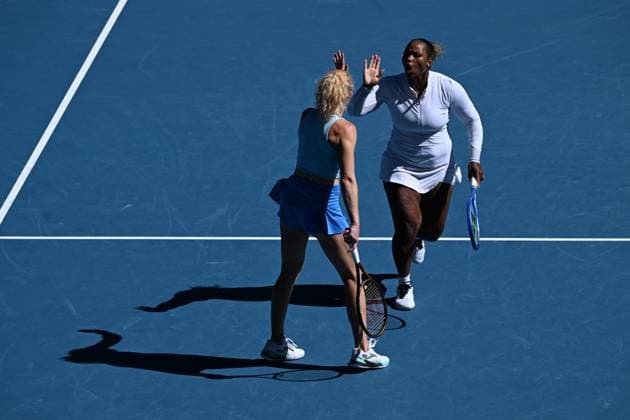 TENNIS AUSTRALIAN OPEN, Katerina Siniakova (left) of the Czech Republic and Taylor Townsend (right) of the USA celebrate during Women?s Doubles final against Jelena Ostapenko of Latvia and Su-Wei Hsieh of Chinese Taipei during the 2025 Australian Open at Melbourne Park in Melbourne, Sunday, January 26, 2025. ( NO ARCHIVING, EDITORIAL USE ONLY, NO USE IN BOOKS WITHOUT CONSENT MELBOURNE VICTORIA AUSTRALIA  Copyright: xJAMESxROSSx 20250126162144769262