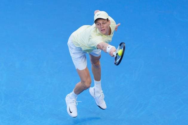 January 26, 2025: 1st seed JANNIK SINNER of Italy in action against 2nd seed ALEXANDER ZVEREV of Germany on Rod Laver Arena in the Men s Singles Final match on day 15 of the 2025 Australian Open in Melbourne, Australia. Cal Media Melbourne Australia - ZUMAc04_ 20250126_faf_c04_012 Copyright: xSydneyxLowx