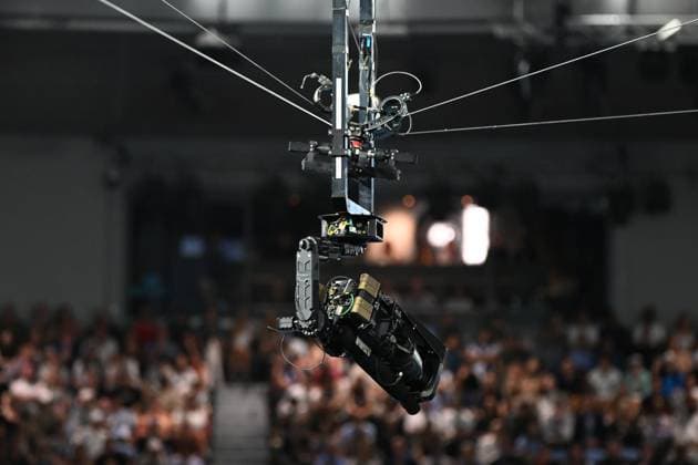 TENNIS AUSTRALIAN OPEN, The match referee has asked broadcaster Channel 9 to move the Spider Cam during Jannik Sinner of Italy? Men?s Singles final against Alexander Zverev of Germany during the 2025 Australian Open at Melbourne Park in Melbourne, Sunday, January 26, 2025. ( NO ARCHIVING, EDITORIAL USE ONLY, NO USE IN BOOKS WITHOUT CONSENT MELBOURNE VICTORIA AUSTRALIA  Copyright: xJAMESxROSSx 20250126180856696643