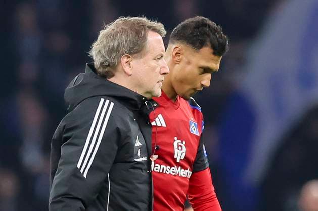 Davie Selke (Hamburger SV) geht mit einer Kopfverletzung vom Platz, 2. Bundesliga, Hertha BSC vs Hamburger SV, Olympiastadion am 25. January 2025 in Berlin, Deutschland. (Foto von Marco Steinbrenner DeFodi Images) Davie Selke (Hamburger SV) leaves the pitch with a head injury, 2. Bundesliga, Hertha BSC vs Hamburger SV, Olympiastadion, January 25, 2025 in Berlin, Germany. (Photo by Marco Steinbrenner DeFodi Images) DFB DFL REGULATIONS PROHIBIT ANY USE OF PHOTOGRAPHS AS IMAGE SEQUENCES AND OR QUASI-VIDEO. Defodi-700_berlin_hsv_20250125_106