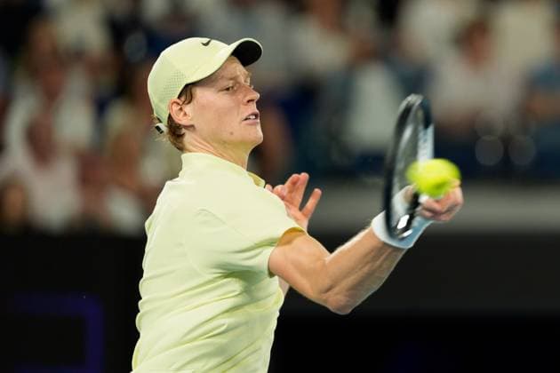 January 26, 2025: 1st seed JANNIK SINNER of Italy in action against 2nd seed ALEXANDER ZVEREV of Germany on Rod Laver Arena in the Men s Singles Final match on day 15 of the 2025 Australian Open in Melbourne, Australia. Cal Media Melbourne Australia - ZUMAc04_ 20250126_faf_c04_018 Copyright: xSydneyxLowx