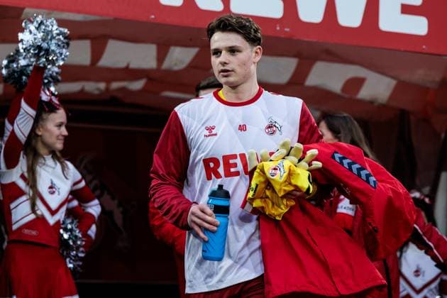 2. Fußball Bundesliga: 1. FC Köln - SV 07 Elversberg; 25.01.2025 Jonas Urbig (1. FC Köln, 40) 2. Fußball Bundesliga, 1. FC Köln - SV 07 Elversberg, Köln, Rheinenergiestadion am 25.01.2025 DFL REGULATIONS PROHIBIT ANY USE OF PHOTOGRAPHS AS IMAGE SEQUENCES AND OR QUASI-VIDEO. Copyright: xBEAUTIFULxSPORTS Wunderlx