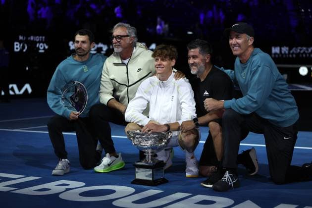 Jannik Sinner of Italy poses with his team Australian Open, Day Fifteen, Tennis, Melbourne Park, Melbourne, Australia - 26 Jan 2025  Copyright: xEllaxLing Shutterstockx 15108789bi