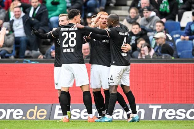2. Bundesliga - Hannover 06 - SC Preußen Münster am 26.01.2025 in der HDI Arena in Hannover Jubel, Torjubel, Torschuetze, Torschütze Joshua Mees (Muenster) jubelt nach seinem Tor zum 0:1.