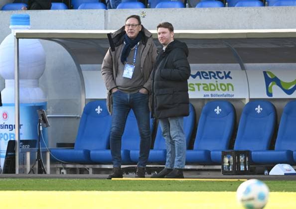 26.01.2025, xsltx, Fussball 2.Bundesliga, SV Darmstadt 98 - SC Paderborn 07 emspor, v.l. Rüdiger Fritsch (Präsident SV Darmstadt 98), Paul Fernie (Sportdirektor SV Darmstadt 98) (DFL DFB REGULATIONS PROHIBIT ANY USE OF PHOTOGRAPHS as IMAGE SEQUENCES and or QUASI-VIDEO)
