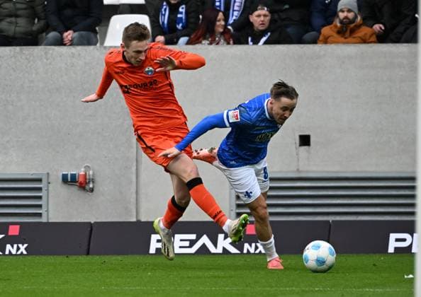 26.01.2025, xsltx, Fussball 2.Bundesliga, SV Darmstadt 98 - SC Paderborn 07 emspor, v.l. Tjark Scheller (SC Paderborn 07), Matej Maglica (SV Darmstadt 98) (DFL DFB REGULATIONS PROHIBIT ANY USE OF PHOTOGRAPHS as IMAGE SEQUENCES and or QUASI-VIDEO)