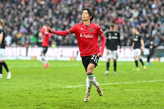 2. Bundesliga - Hannover 06 - SC Preußen Münster am 26.01.2025 in der HDI Arena in Hannover Jubel, Torjubel, Torschuetze, Torschütze Sei Muroya (Hannover 96) jubelt nach seinem Tor.